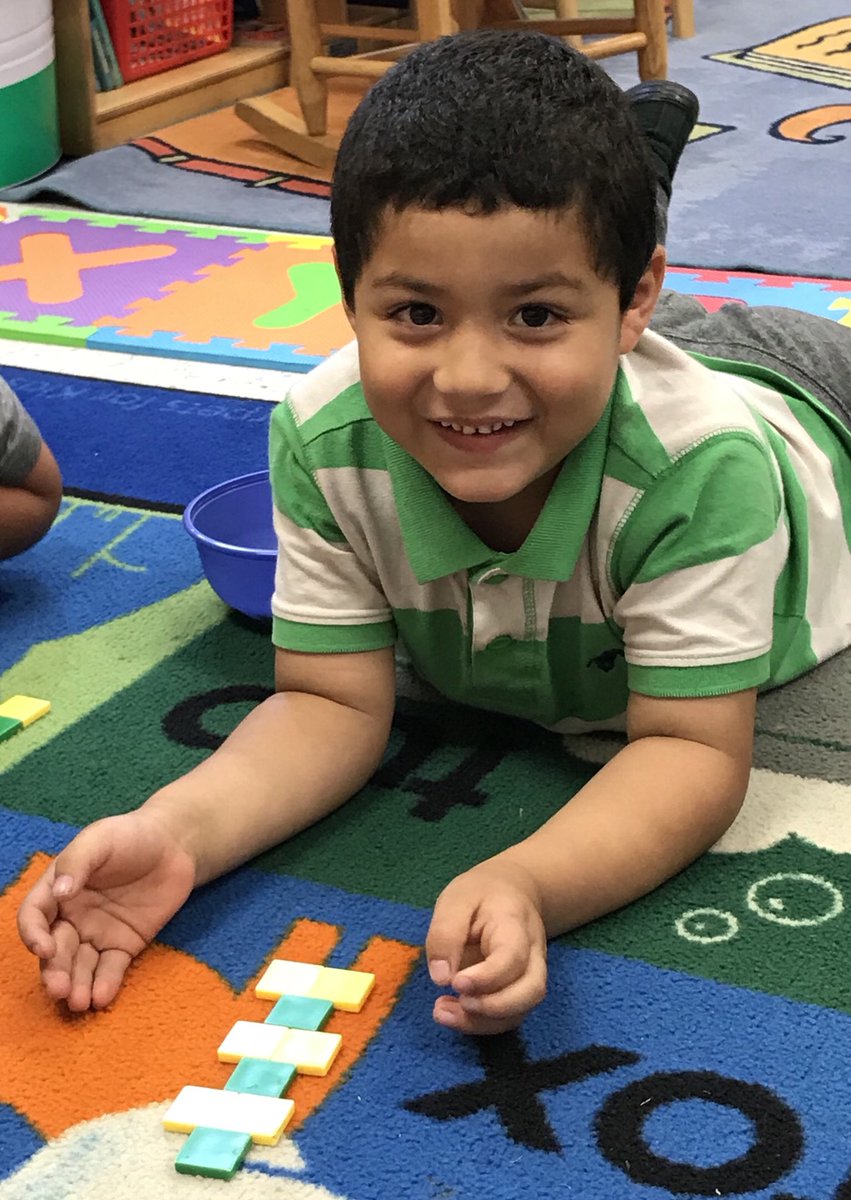 Miss_Silva123's tweet photo. Making patterns, making friends🤗 @SullyES_LCPS #lcps18 https://t.co/1ehl6TsLU3