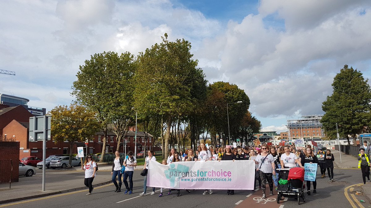 hannahmdeasy's tweet photo. Amazing day stewarding at #MarchForChoice2017 with @freesafelegal heros! So much β€πͺβ https://t.co/ZlxdQcKFsb