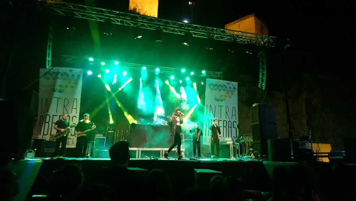 <a href="/mellamoiseo/">Iseo 🌸</a> <a href="/IntraRiberas/">IntraRiberas Fest.</a> Maravilloso concierto de <a href="/mellamoiseo/">Iseo 🌸</a> 😍Preciosa voz!!