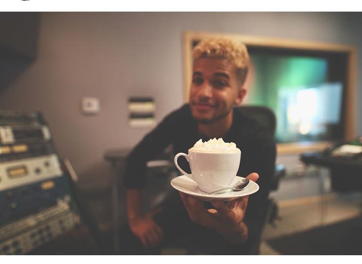 JordanFisherFB's tweet photo. @Jordan_Fisher #jordanfisher #jordanfisherfanbase #teamjordanfisher #teamfishies https://t.co/MefZkzbyC5