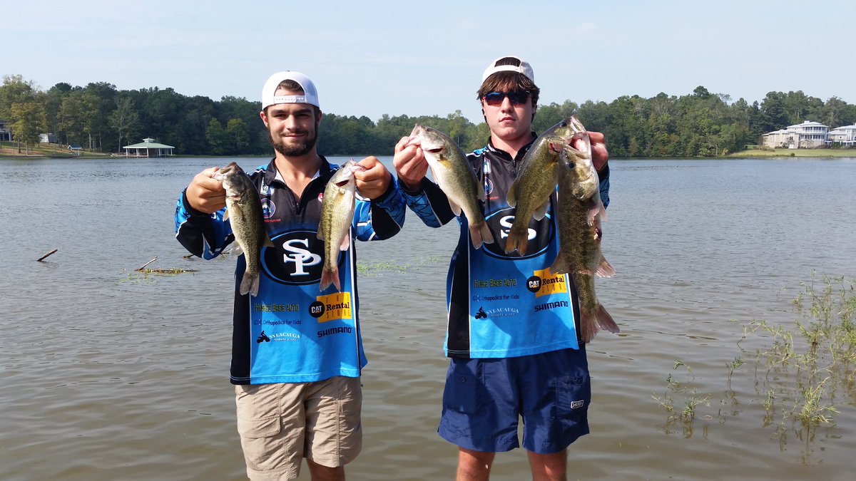 SpainParkFishes's tweet photo. Catching 'em on the Coosa at our first #ASABFA fall tournament. #highschoolbassfishing https://t.co/b2DCBMQJcP
