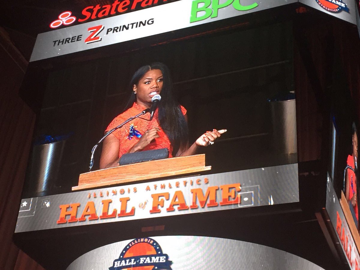 perditafelicien's tweet photo. Officially inducted into the inaugural University of Illinois Athletics Hall of Fame tonight! ❤️ @IlliniWTrack @UIAA https://t.co/0T6O7gtmAF
