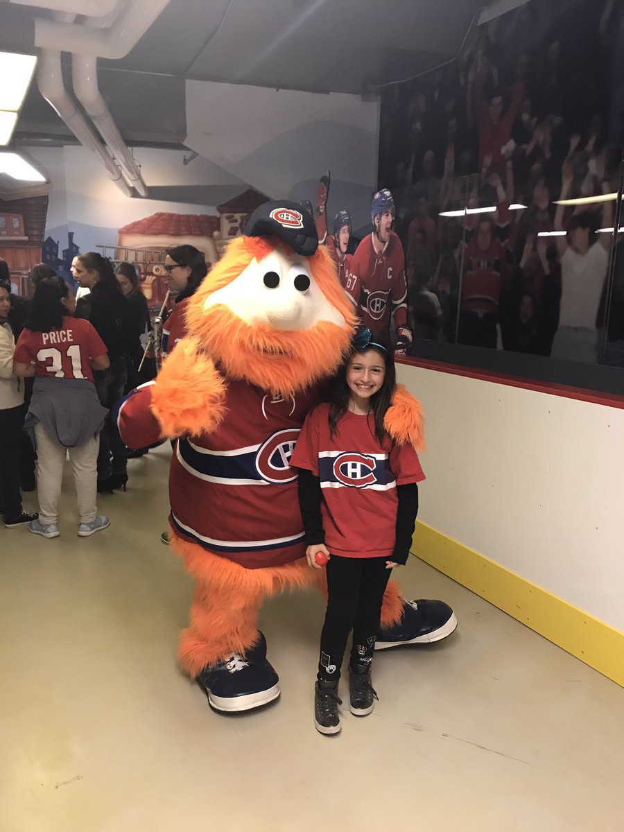 Stefanoss13's tweet photo. @CanadiensMTL get my daughter on zamboni. Big fan!! Section109 G14!!! #gohabsgo https://t.co/X1tppxgh0d