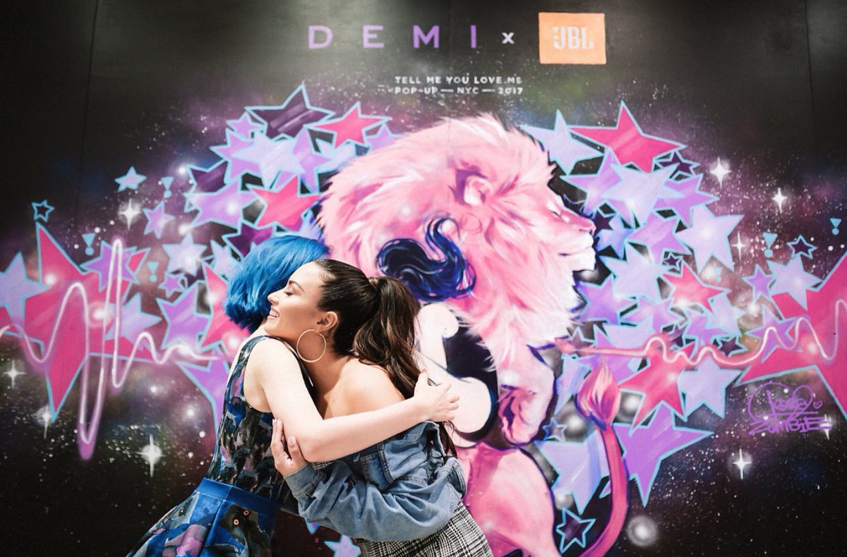 WeLoveYouDemi5's tweet photo. Iorazombie: @ddlovato Demi uriverse meets zombie universe 
😎👍 #lionheart #JBLxDemi https://t.co/nSJl0cFQAW