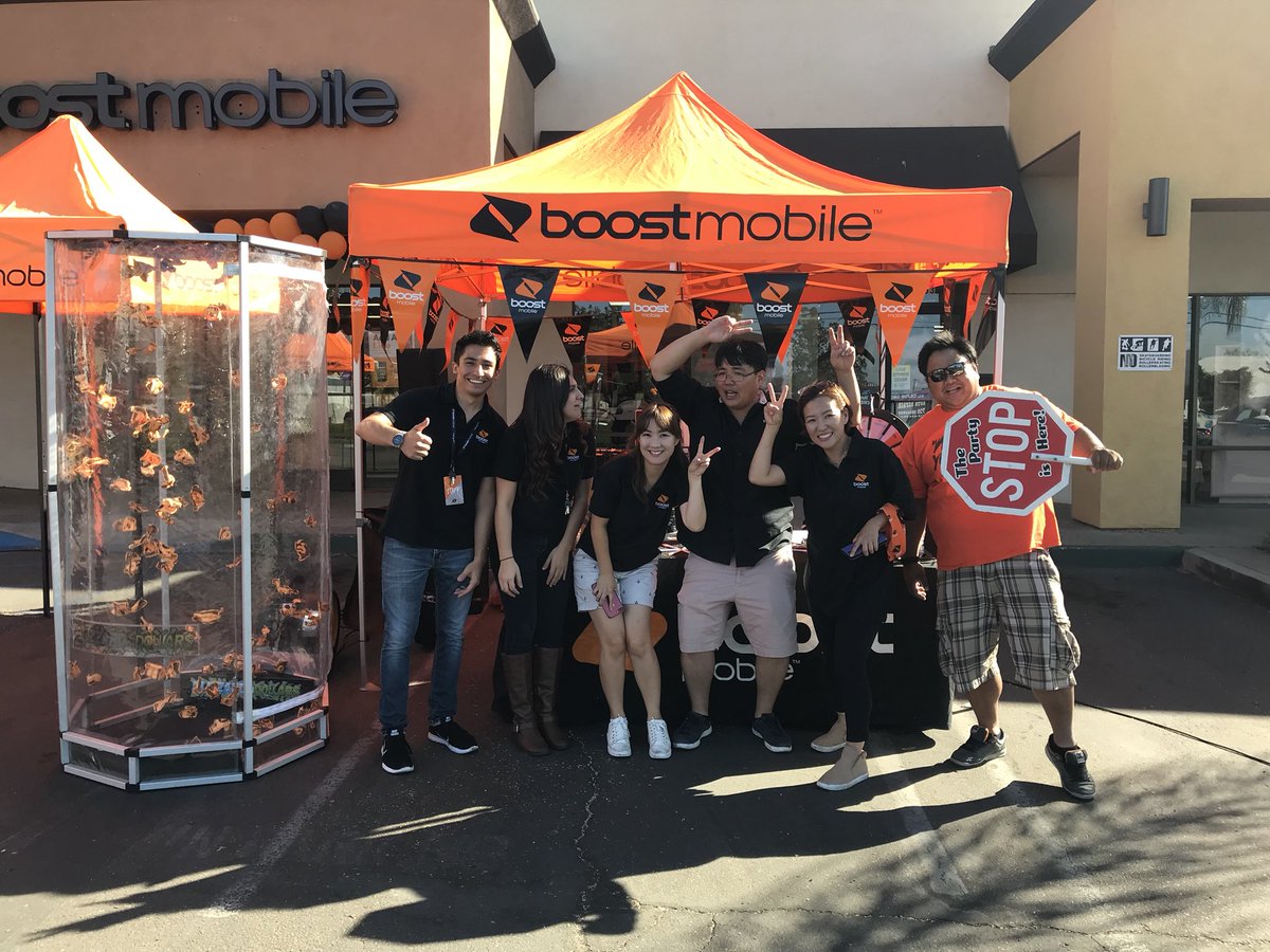 PaTwRiK_FBA's tweet photo. Thank DJ Venga Boy and JJUSA!  Great partners + Great event = SUPER SALES!  #boostfallflip @Alicia_SPG @JJUSA_Broadway @prailpcs https://t.co/74a3iaj9Gd