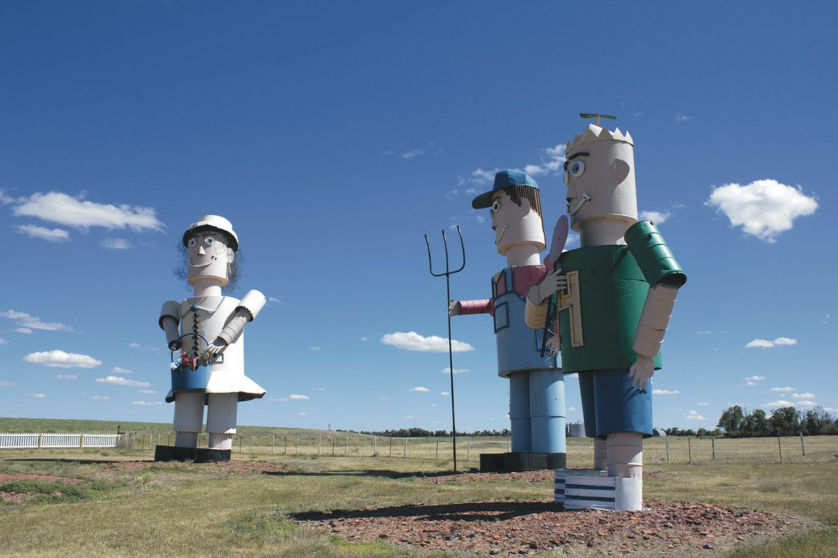 RawVisionMag's tweet photo. #GaryGreff’s giant scrap-metal sculptures in #NorthDakota!
https://t.co/eJzcsXh9bL
#outsiderart #selftaughtart #artenvironment #RawVision https://t.co/tPPp7F0zeC