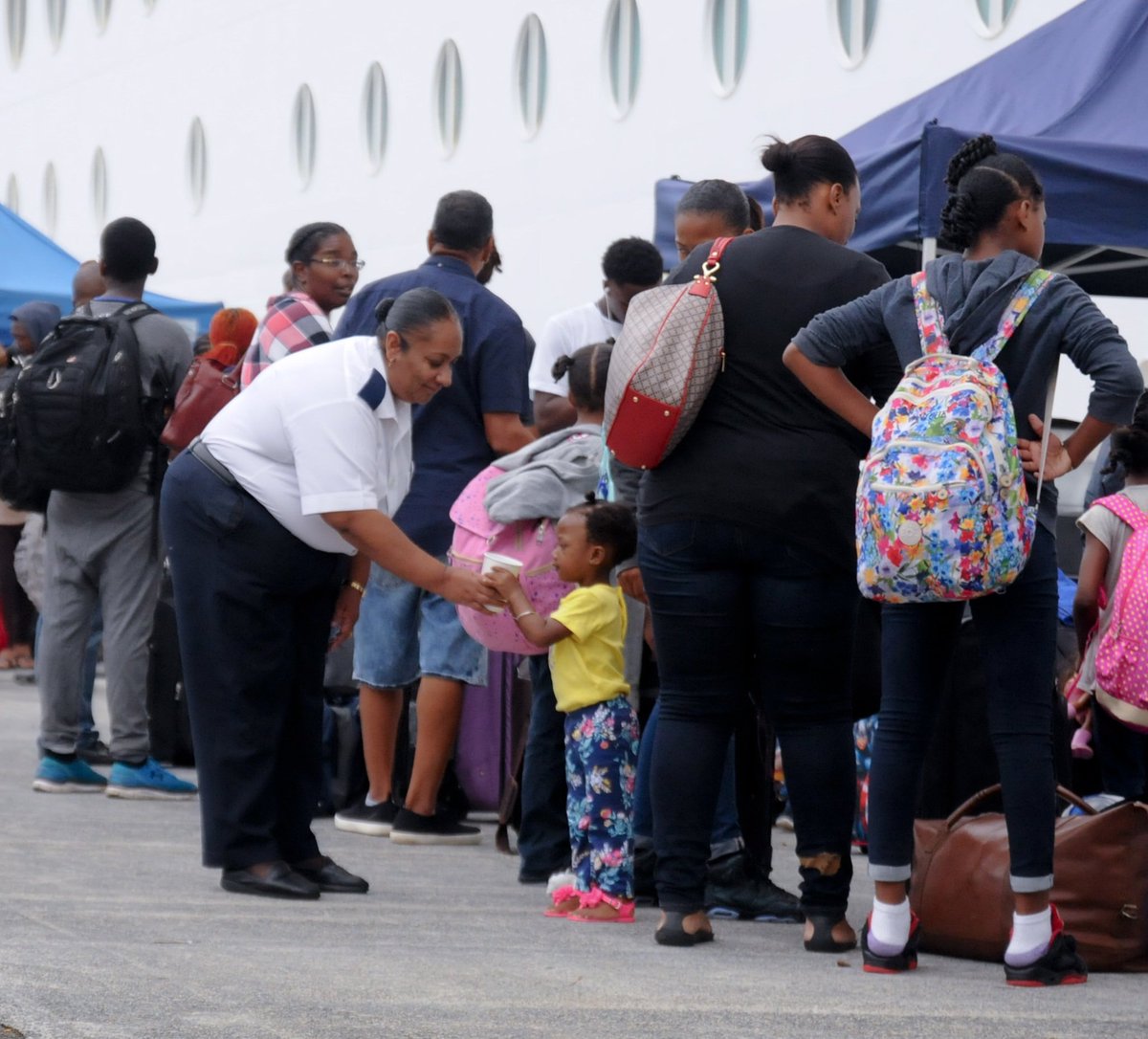 Royal Caribbean tweet media