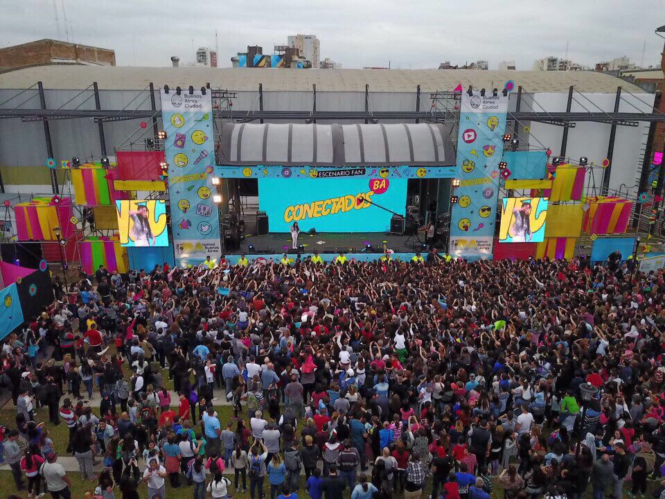 FestivalesGCBA's tweet photo. ¡Un éxito el #DÍA1 de #ConectadosBA! 🙌🏼🎶 Te esperamos MAÑANA DOM 01/10 desde las 10 h en la #UsinaDelArte con mucho más 🌟
#Gratis https://t.co/GrPG90FHcZ