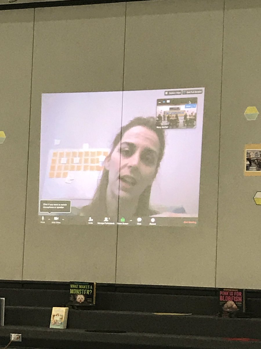 MrBSammons's tweet photo. Speaking with @Jess_Keating was absolutely delightful. Can't wait for her next book! #Science+Arts #We❤️🇨🇦 #GCReads #ThinkIn2017 https://t.co/MNmzpj1eA6