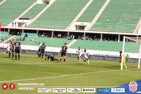 HUSA_MEDIA's tweet photo. بعض الصور لمبارة #حسنية_أكادير و #أولمبيك_خريبكة من تصوير الصفحة لرسمية @FootballHusa
#Husa #Hassania #ock #HUSAgadir #Adrar #Media #AgaCity https://t.co/Ur5URxEJuA