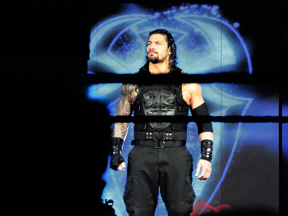 LeeshaNDessy's tweet photo. @WWERomanReigns @romanreigns568 @shady926 @rockfan_86 #Empire #LetYourTHUNDER #BHeard #CheerOutLoud #4OurChamp #HeroInspiration #YerSignsUP https://t.co/uQBC3PNpCF