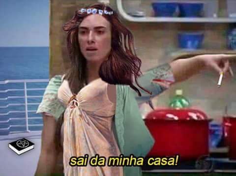 cinnamongirxl's tweet photo. "essa lana ai da é sono" "parece música de velório" "tá triste pra tá ouvindo música assim?" "ela nem te conhece" https://t.co/kCMhanXmMk