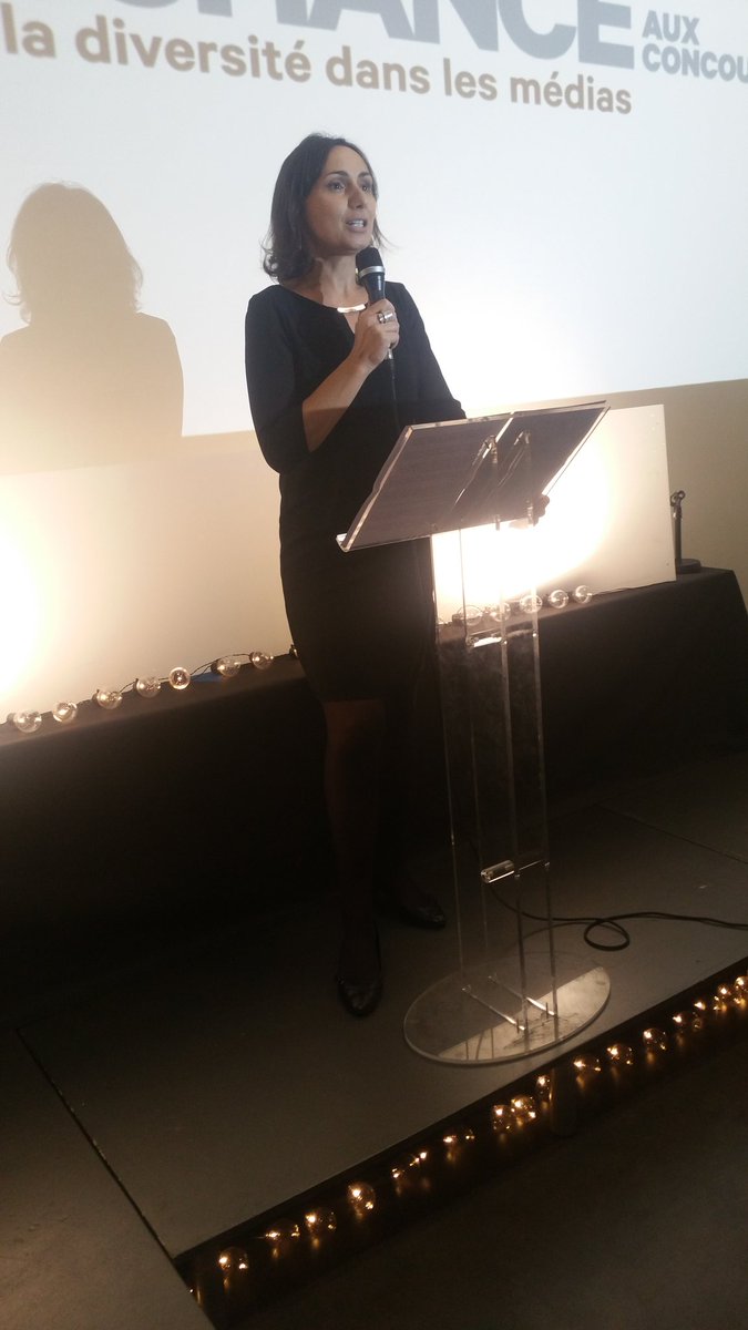 Nassima_OUAIL's tweet photo. Merci La @ChanceOconcours et encore un bel anniversaire à toi ! Une soirée inoubliable ! 😚❤👏🎂🎉 #10anslacac #YesWeCac poke @MarcEpstein_ https://t.co/2FUH6oh4g1