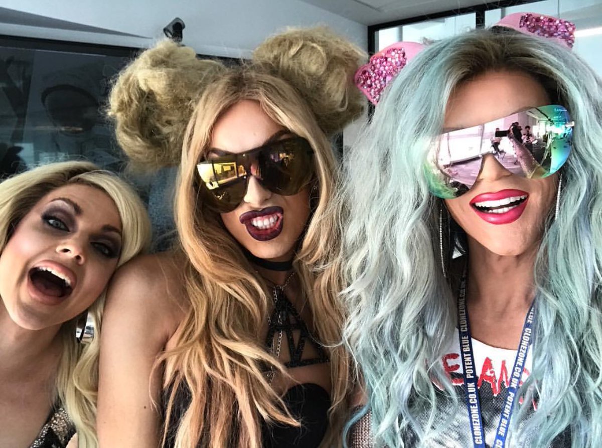 aIaskadaily's tweet photo. alaska with courtney and willam
new york, new york 
09/29/2017
📸: willam via instagram https://t.co/RJCDJ46rWY