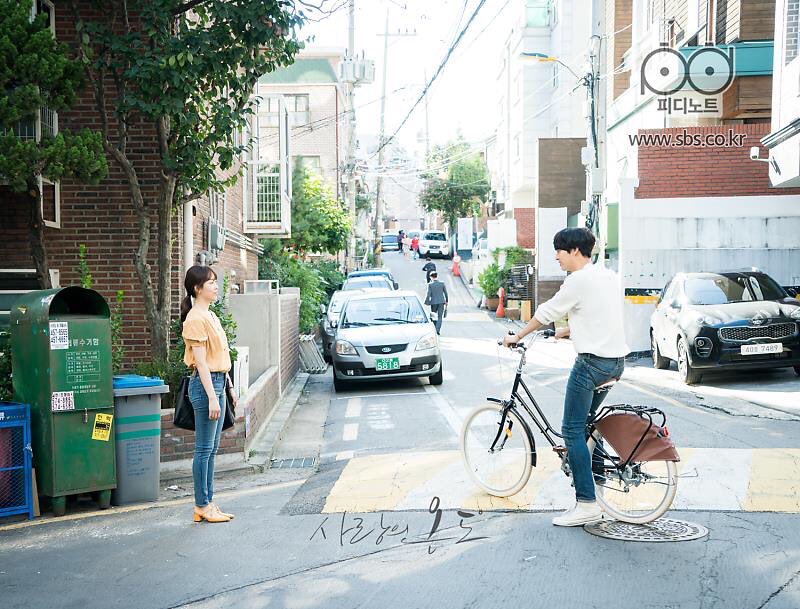 DLAx6UrVAAAF2Fr.jpg:large