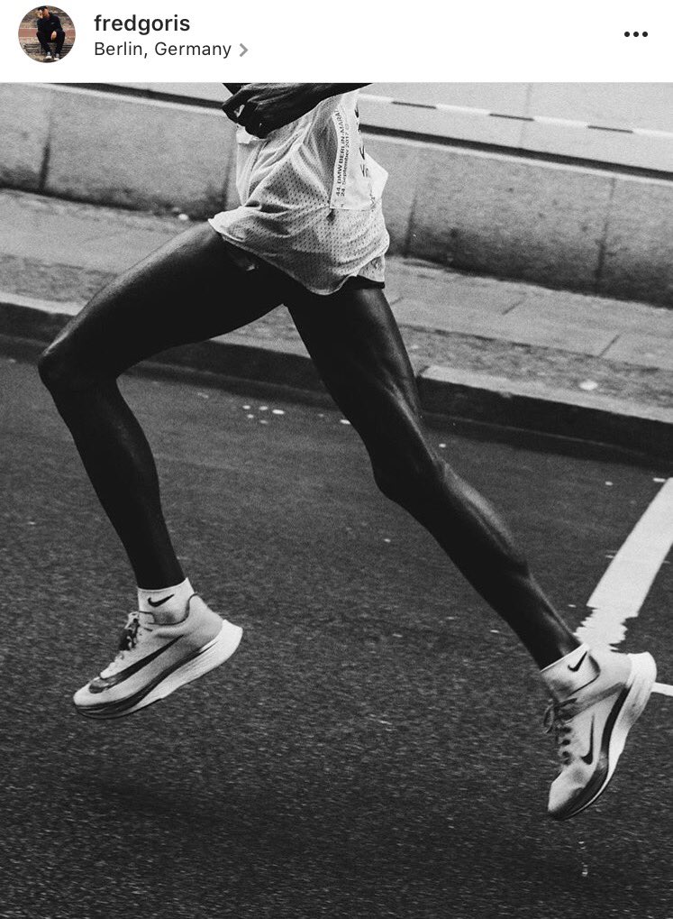 CitiusMag's tweet photo. Jay-Z and Eliud Kipchoge have beautiful distance running legs

(h/t Citwit Erik Duethman) https://t.co/b6lhLiTXmz
