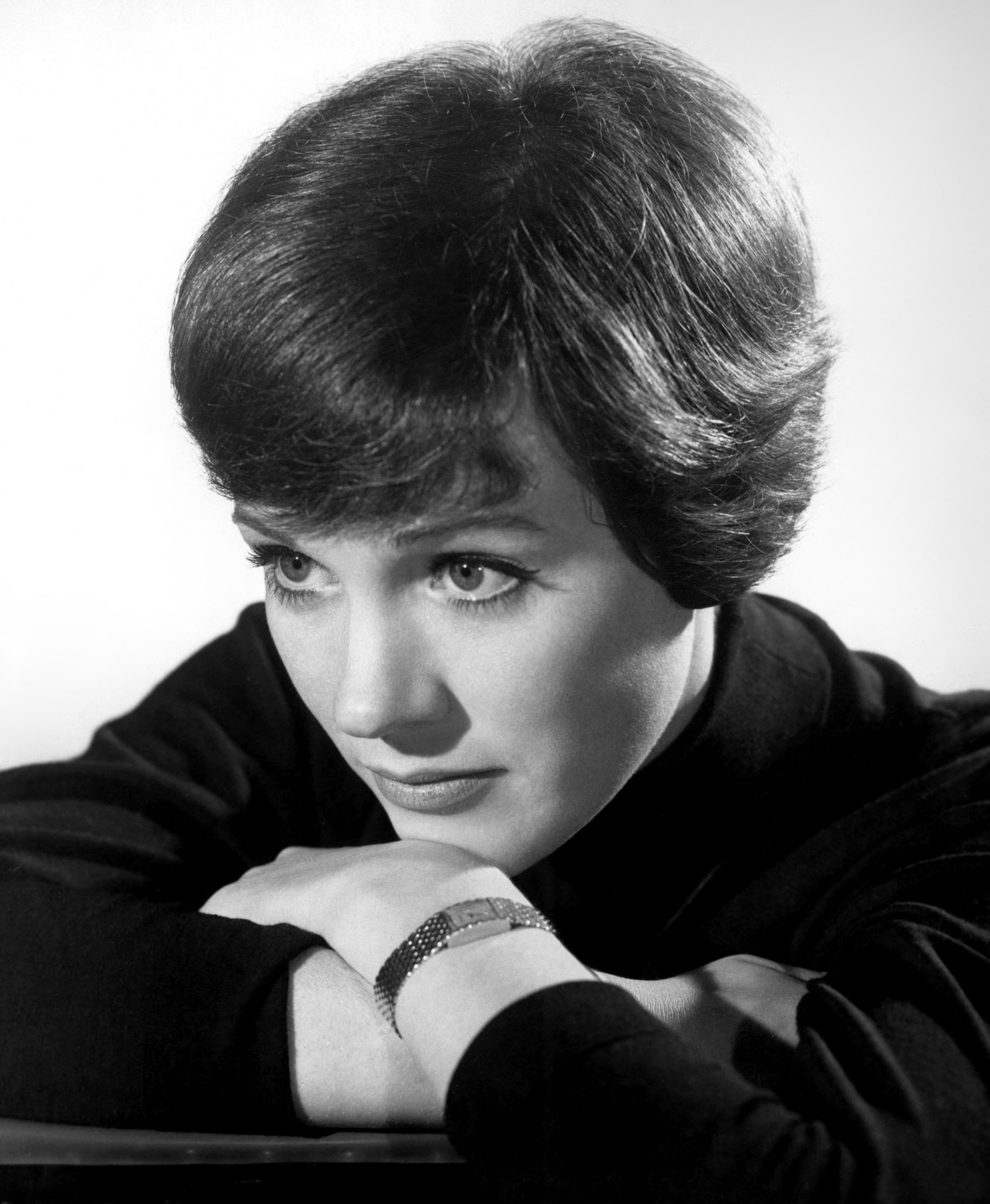 Happy Birthday to the legendary actress and singer Julie Andrews, who turns 82 today! (October 1,1935) 