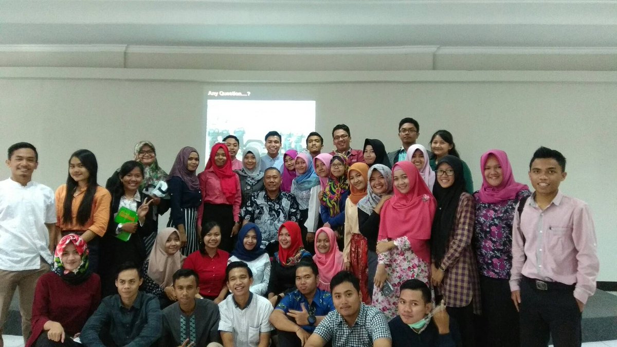 lia_indir's tweet photo. Terimakasih untuk ilmu forensik nya, 😍😍
Sampai bertemu di koas dr. Dudut rustyadi.  S. H.,  Sp. F 
RS sanglah bali 
Aamiin.. 
Semangat! https://t.co/YFaCQoCDls