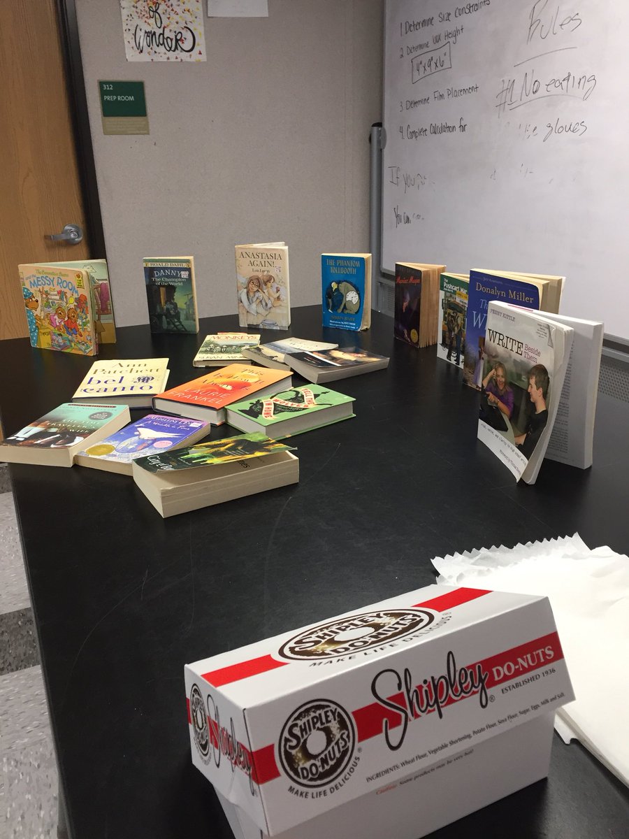 RelayHouston's tweet photo. Our ELA teachers started their morning with donuts and great books. How was your Saturday? #RelayGSE #WeTeachTeachers @RelayGSE https://t.co/CgohvdXX9m