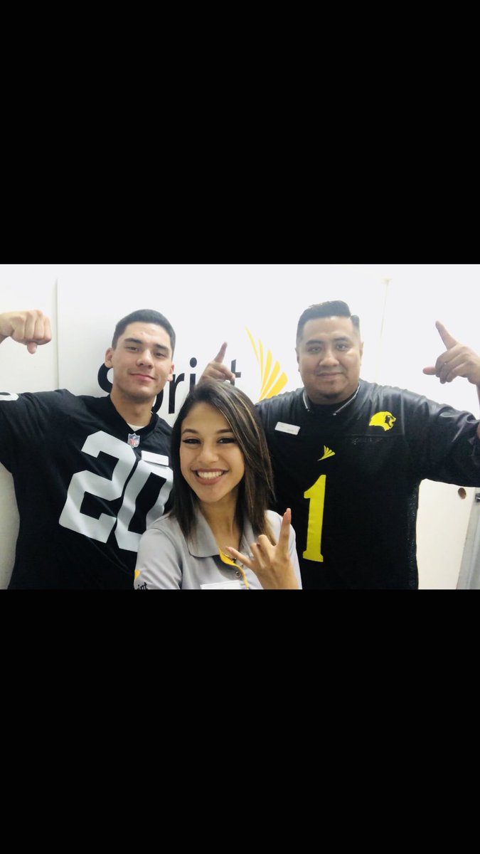 luciofromsprint's tweet photo. Sporting that SST jersey #teamlions @blee01 https://t.co/VYaqqz7BUa