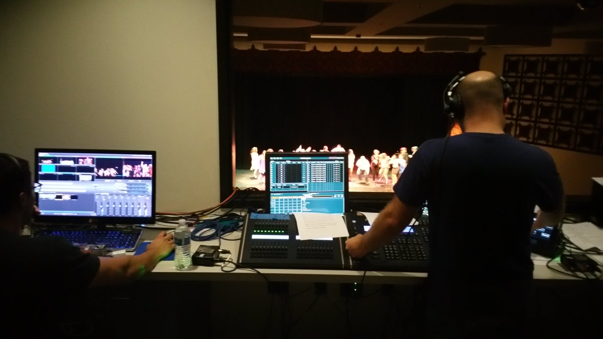 CharlotteAnne's tweet photo. Love tonight's #gridiron2017 ? #SAAHJ @TAMUSanAntonio Here's how to get a video: https://t.co/zm4OapKGGy https://t.co/Rqr3iU8DZM