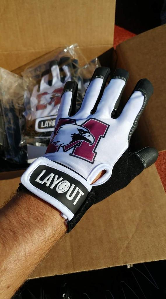 Today was cold in Belleville...luckily we have <a href="/LayoutUltimate/">Layout Ultimate</a> gloves keeping us warm.
