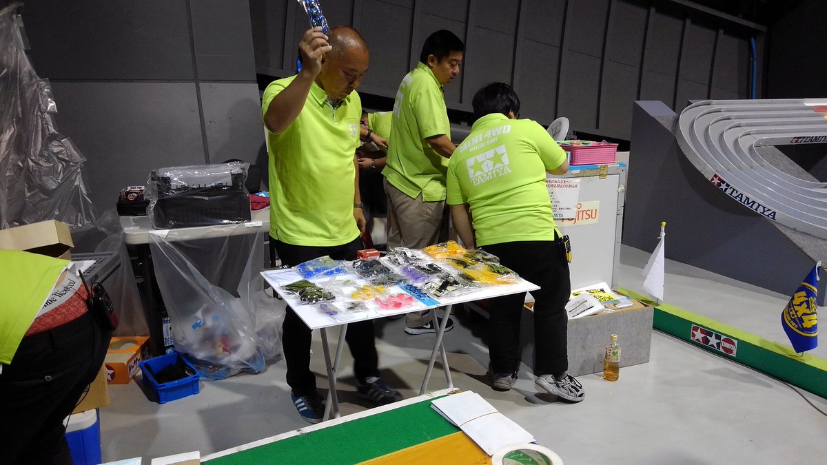 SADA32200277's tweet photo. 今日のお楽しみ抽選会の景品はこちらのようです。#JC2017 https://t.co/kipctYTsnP