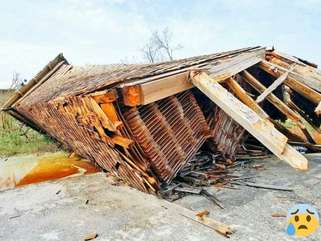 KeysStrong's tweet image. The Bat House is gone!