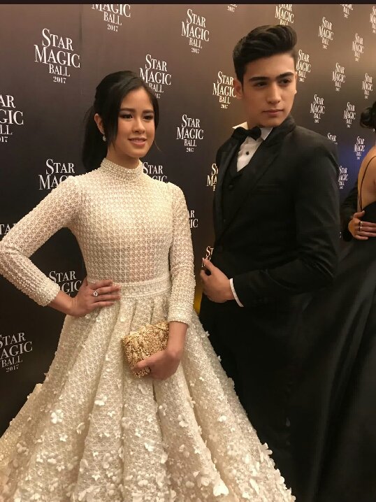 may_smr's tweet photo. Congrats kissmarc https://t.co/b5v2MskFPh