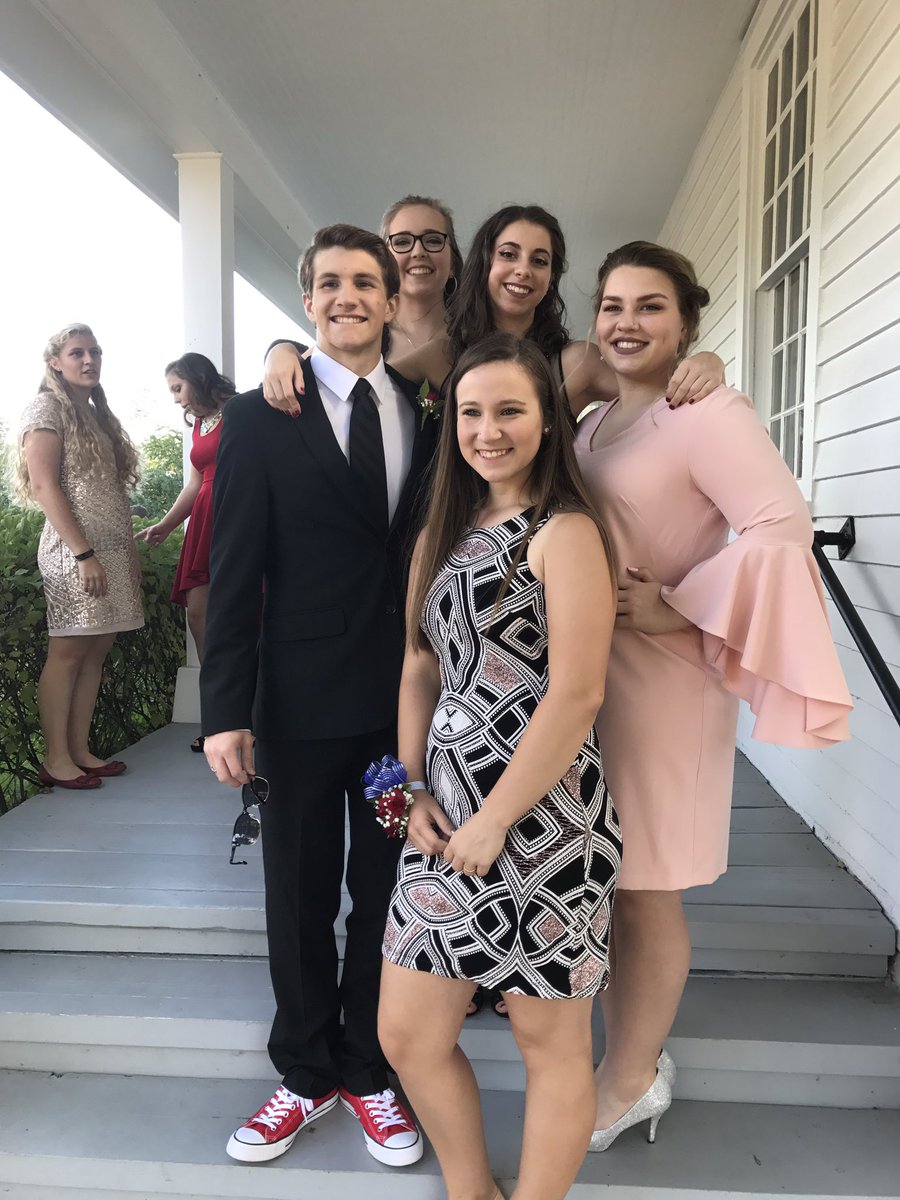 Bekkah_Bowen's tweet photo. When Eleni and I aren't posing we either look mad or disgusted. #Hoco2k16 https://t.co/GKPppcDsRg