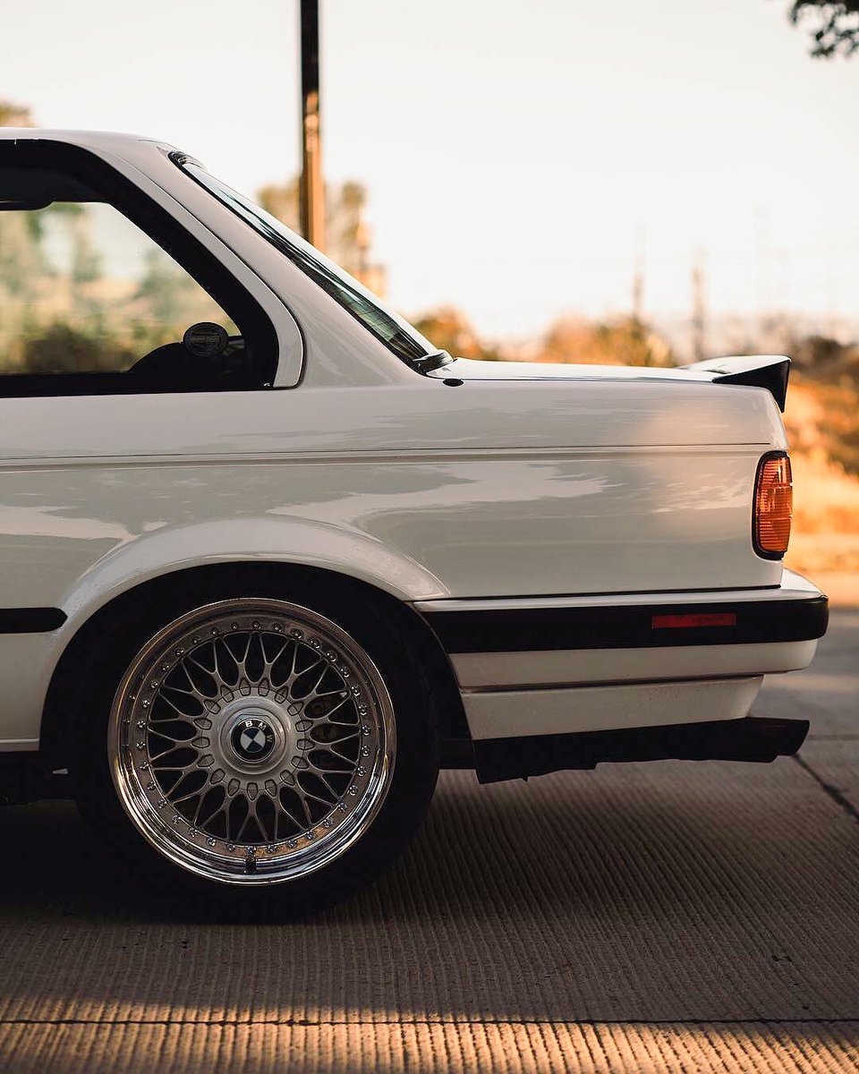 E30/M-Power tweet media