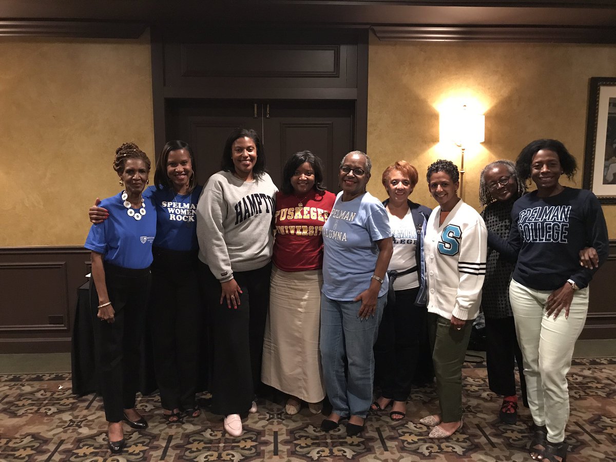 agcalhoun412's tweet photo. The Western Reserve (OH) Chapter of the Links, Incorporated supporting HBCUS!  #LinksSupportHBCUs https://t.co/piVIwSD9TM