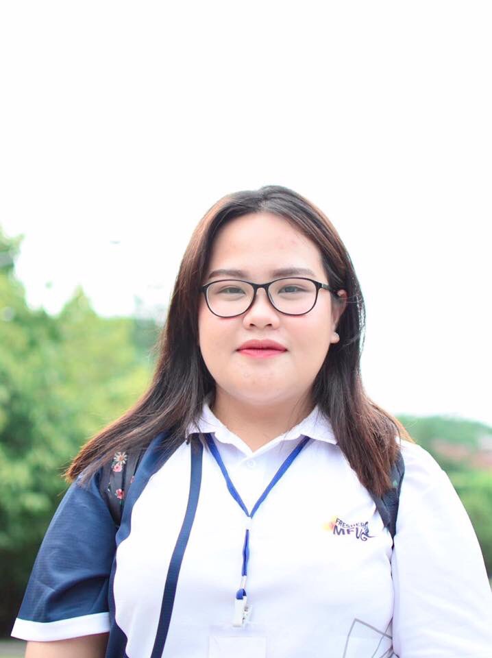 MFUworker's tweet image. ✨ยุ้ย✨ นายกสโมสรวิทยาศาสตร์เครื่องสำอาง สาวอวบอิ่ม แต่สวยมากแอดเคยเห็นตัวจริงห่างๆ นางแซ่บนะ สวยมีสไตล์ 👍👍 #ทีมนายกสโมสรนักศึกษา