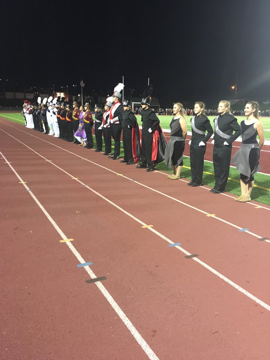 scnorthband's tweet photo. Finals bands drum majors waiting for results. What an awesome day at #Starfest2017 ! https://t.co/KQN6YZYd0n