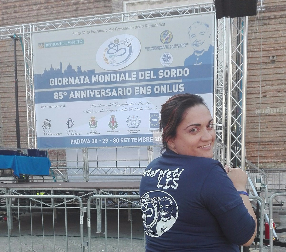 MAFlumero's tweet photo. Giornata mondiale del #sordo
e 85' anniversario #ENS :
Auguri amici #sordi e #udenti !
#Padova #GMS2017
#deaf @EnsOnlus #LIS @Europarl_IT https://t.co/hmqTMk6OSk