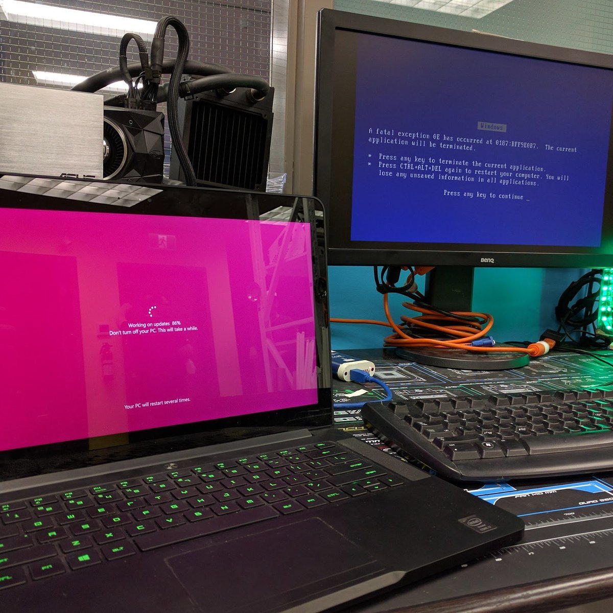 LinusTech's tweet image. When your arch-enemies team up and coordinate their attack!