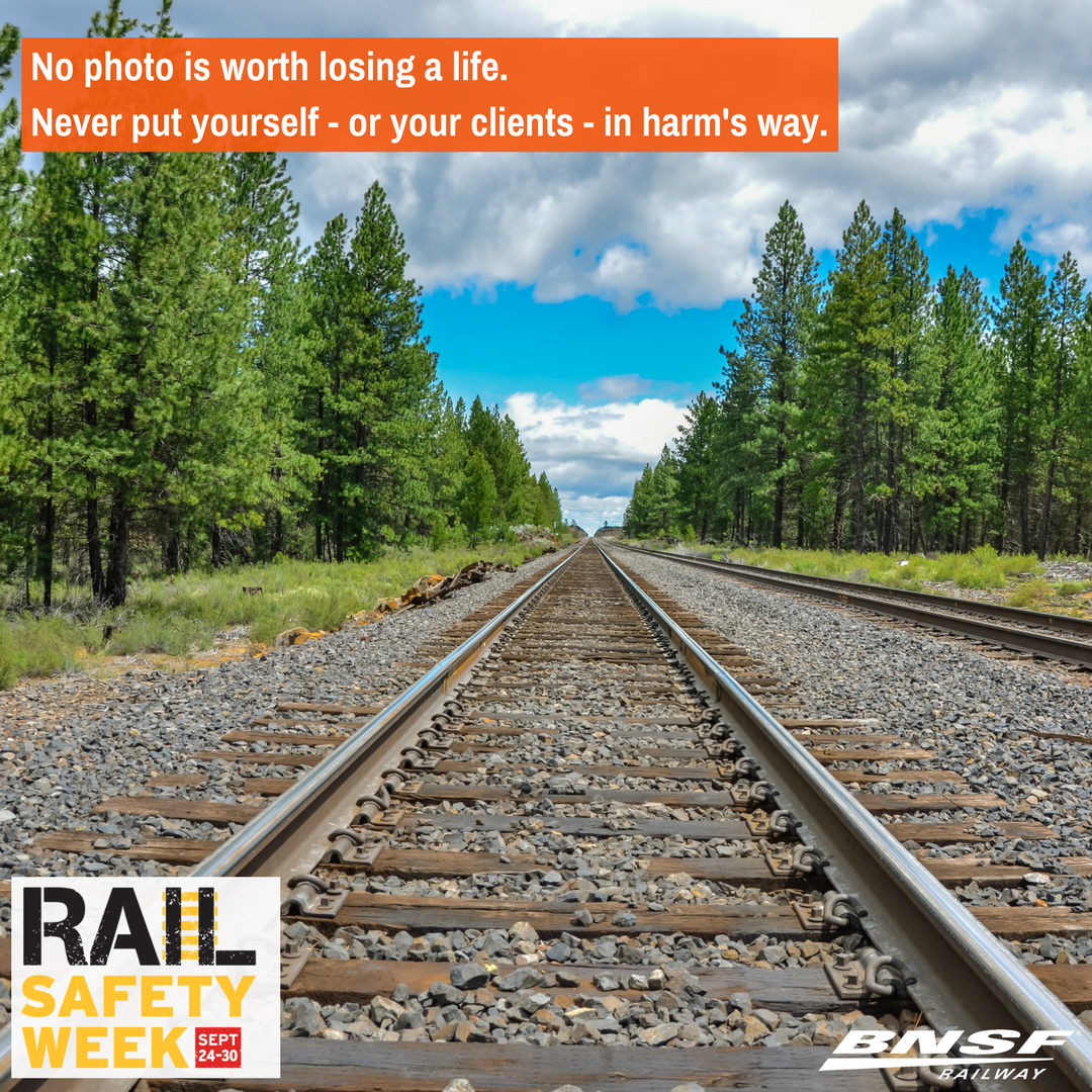 BNSFRailway's tweet photo. Never put your clients or yourself in harm's way. #Photographer safety tips at https://t.co/grWLie3Zue #USRailSafetyWeek @olinational https://t.co/3hoFueJbQx