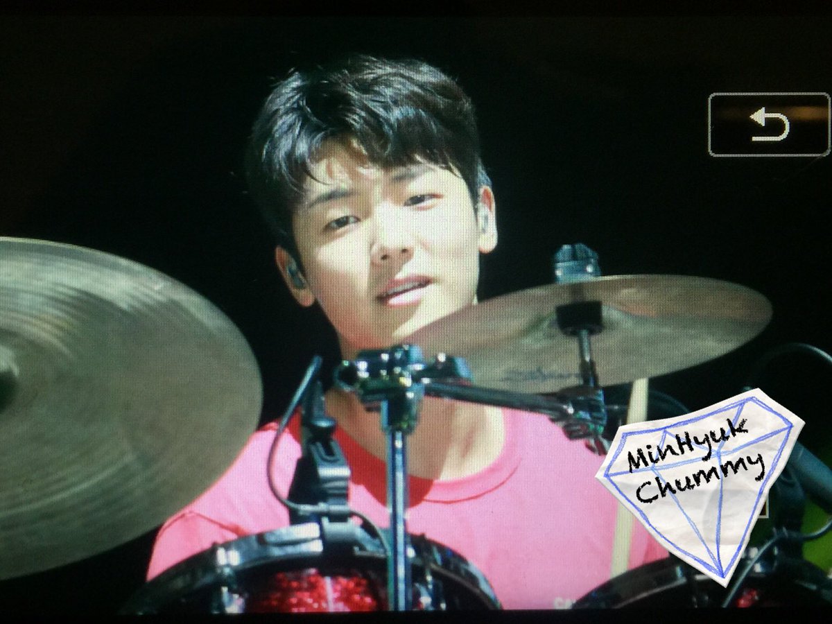MinHyukChummy's tweet photo. 20170930 #CNBLUE #대만 #강민혁 @MR_KANGGUN preview 6 Goodmorring~~~~❤️ https://t.co/ptWM4MTGbK