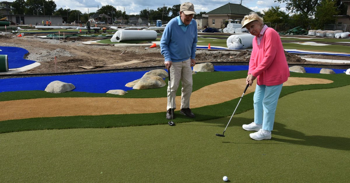 indystar's tweet photo. Famed golf course designer Pete Dye brings love of game to Children's Museum https://t.co/6YDxG3wiW8 https://t.co/Y5eTgHAHYS