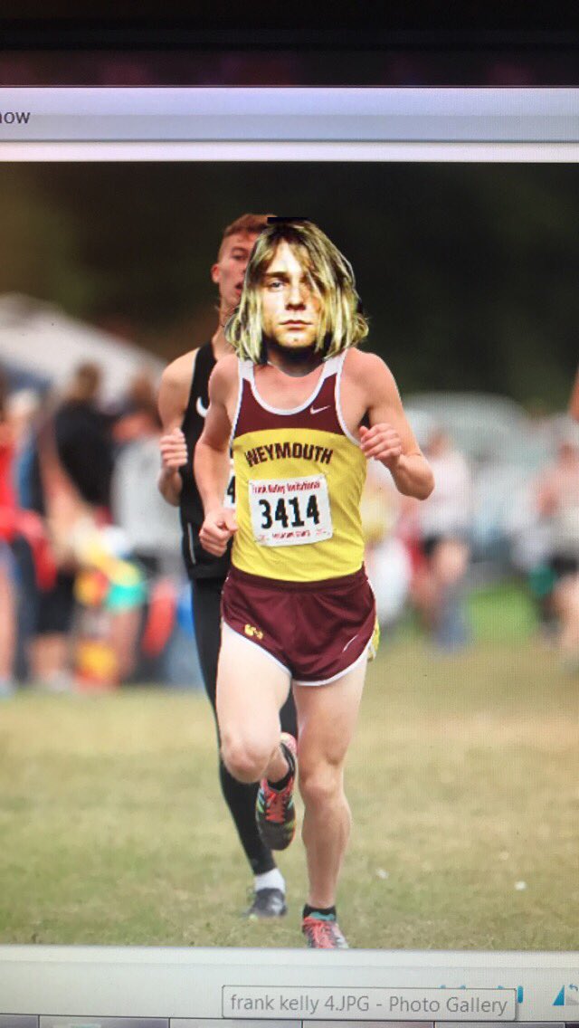 brenconnolly97's tweet photo. Whenever I’m feeling down I thank God that I can rely on my best friend Dave and the music of Nirvana to cheer me up :) https://t.co/GSHRJExhAA