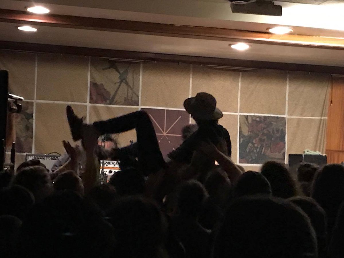 StephEaves's tweet image. Touche Amore, Single Mothers and Gouge Away killed it tonight! #phillyunderground #findyourpulse #punkrock