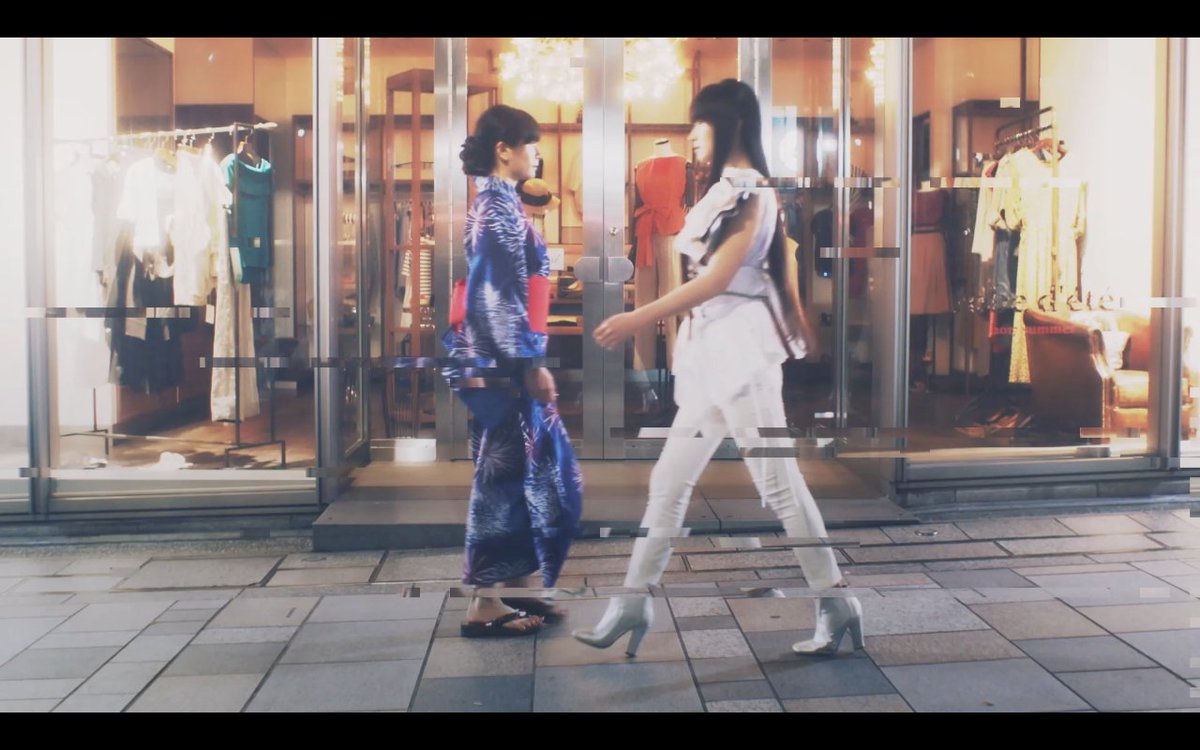 mtk_aira's tweet photo. もうみてくれた？まだの人もみた人も何度でも再生Loop◎

『Future in Loop』ミュージックビデオ
https://t.co/iCheLqJL9t

最新アルバム『Pyramidal』
https://t.co/3CuapAWlEs https://t.co/KOhWSI3d86