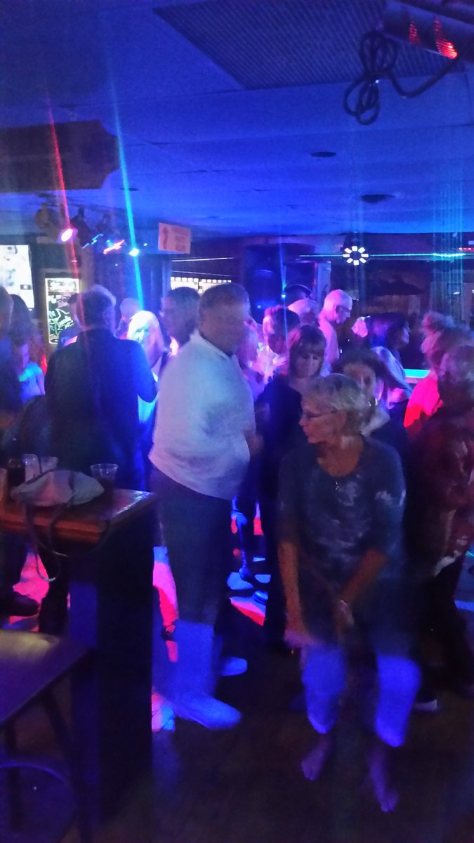 ParadiseAngola's tweet photo. Paradise is packed for Chris Worth!! https://t.co/Kq32pZOBh8