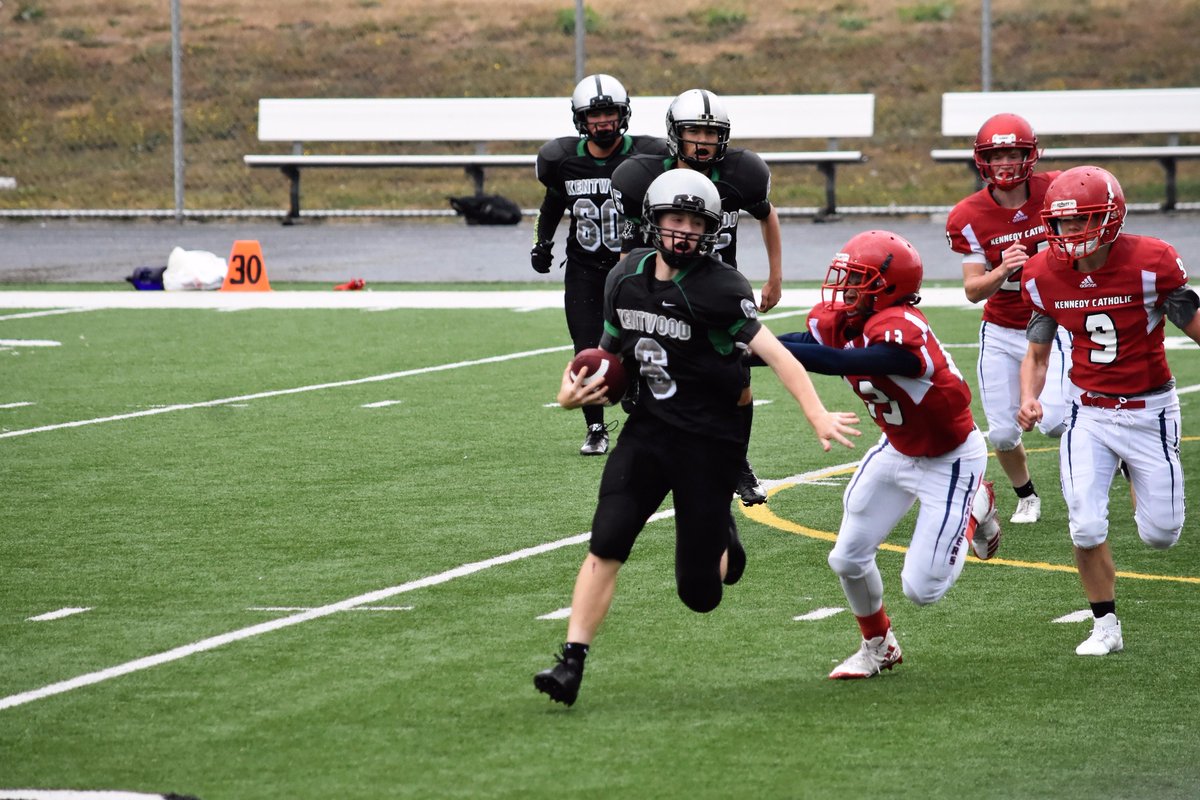 rosetdl's tweet photo. @ConksFootball Action shots from Freshman vs Kennedy game.
https://t.co/KxOfr8o2qG
#kwfootball #BeAConk https://t.co/JXEOXaS1CR