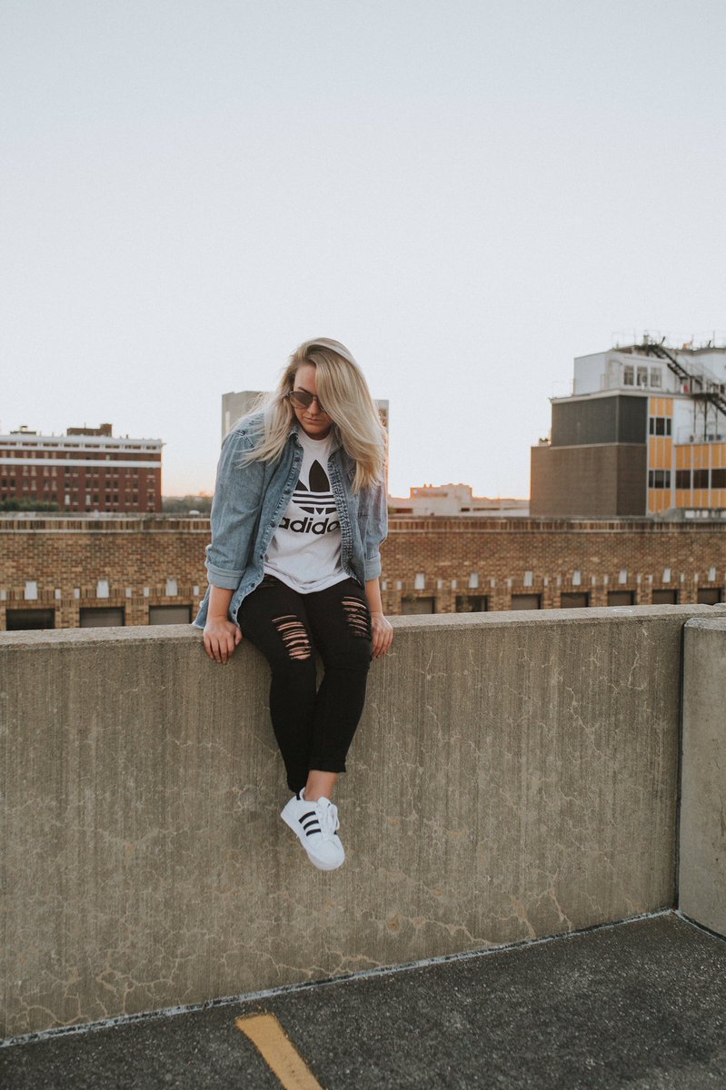 KendraDuPont's tweet photo. Rooftop hangs. #AssociateAd #PacSunStyle https://t.co/OkpDlIfyJ3