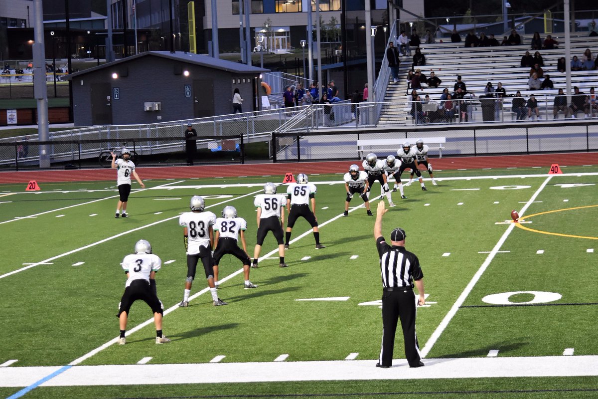 rosetdl's tweet photo. @ConksFootball Action shots from Freshmen vs Tahoma game.
https://t.co/pbEWzSWgjj
#kwfootball #BeAConk https://t.co/CU7ymtAgHp