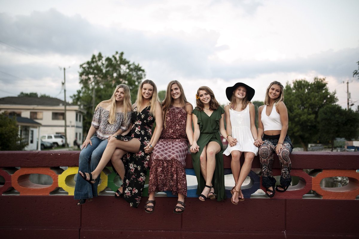 lnmphotographyy's tweet photo. Senior rep apps are OPEN 

https://t.co/DfbNrn44o8

#classof2019 #seniorep #fishers #noblesville #photographer #seniorphotographer #pictures https://t.co/CvvvKCig8O
