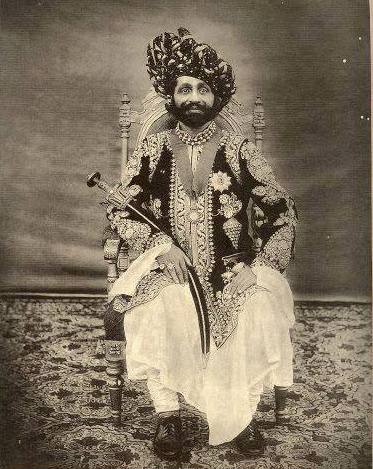 HELLOmagIndia's tweet photo. HH Nawab Sir Sher Mohamad Khan Zubdat ul-Mulk was the 28th Nawab of Palanpur #HELLORoyals #NawabiLife #Grandeur https://t.co/XeQSxcIazN
