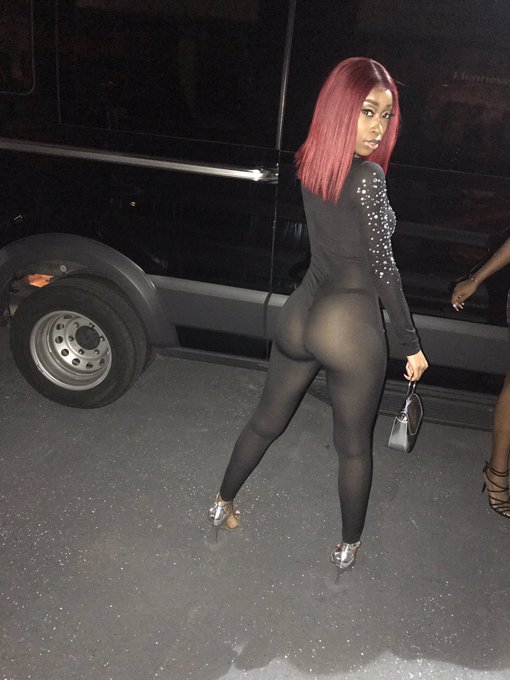 Watch lovechade🇻🇮's leaked NSFW photo on TwXstars