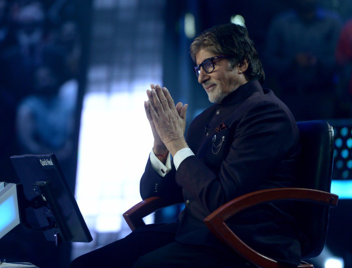 SrBachchan's tweet photo. T 2564 - ME .. LIVE on @ndtv for 12hr Cleanathon on Oct 2, 9 AM onwards. Share your cleanup photos with #Mere10Guz. https://t.co/48hznK6Qap https://t.co/6dZp0V92te